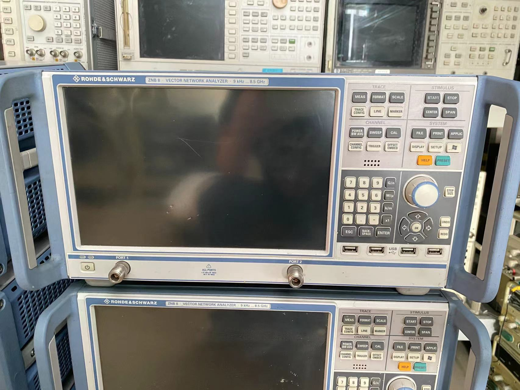 ZNB8